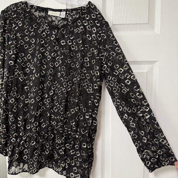 Chico's Women's Black & White Sheer Long Sleeve Top Size 1. - Picture 5 of 13